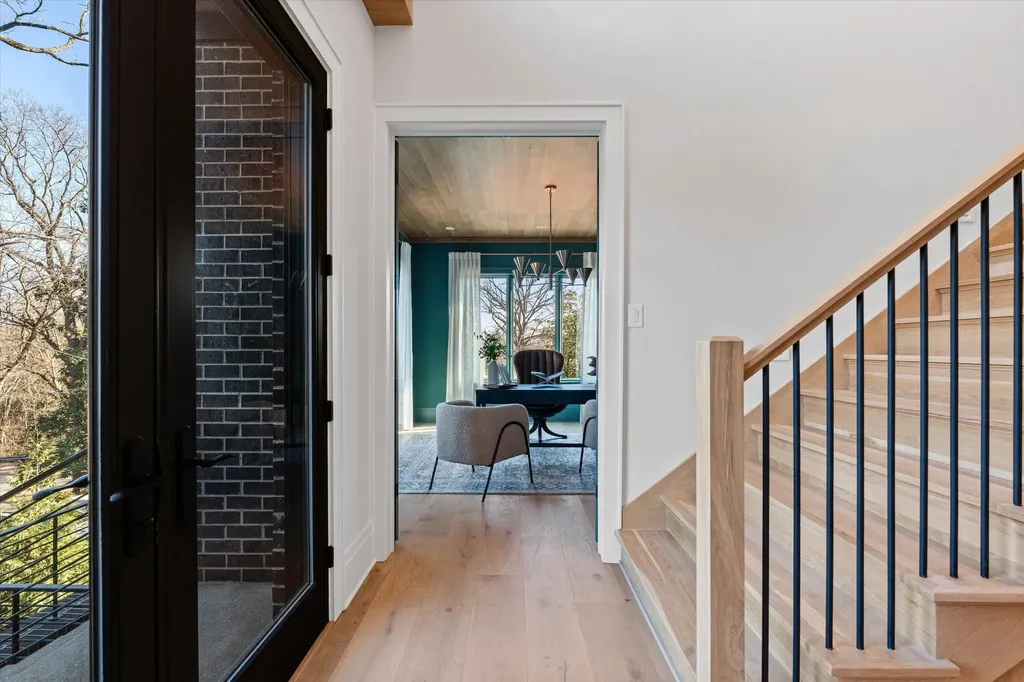 822 Sutton Hill Road Nashville TN 37204