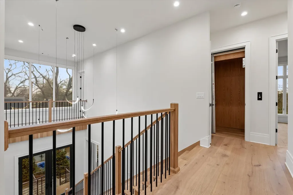 822 Sutton Hill Road Nashville TN 37204