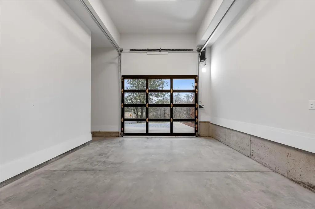 822 Sutton Hill Road Nashville TN 37204
