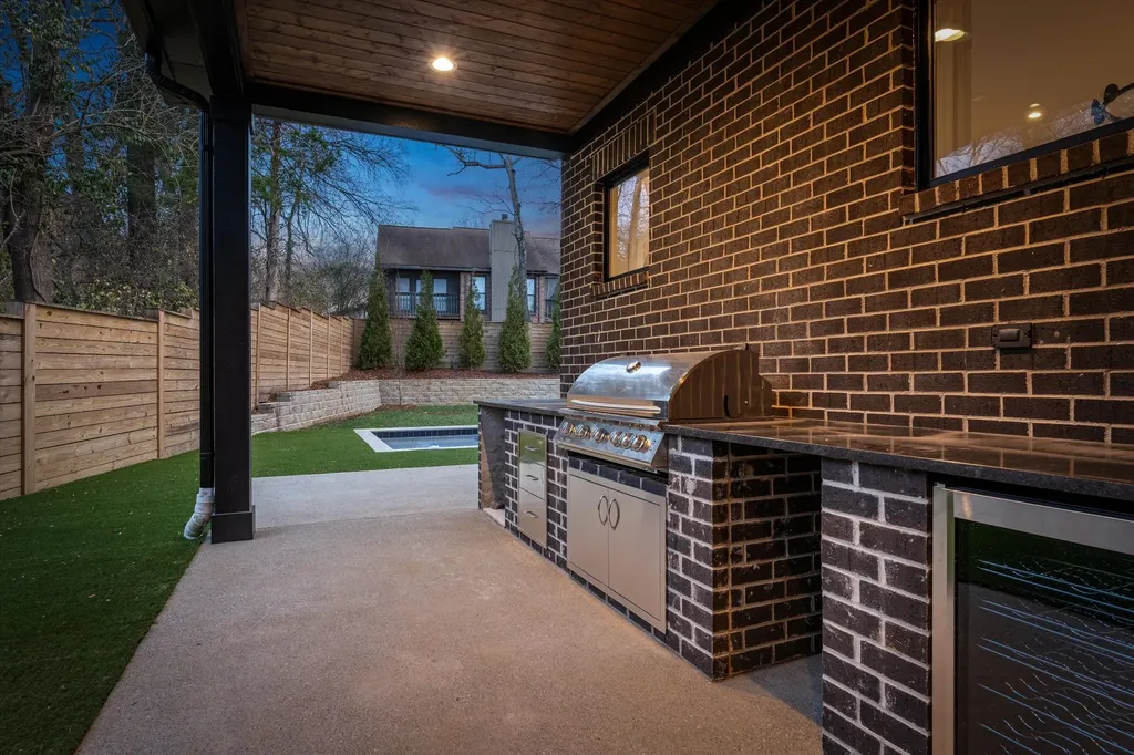 822 Sutton Hill Road Nashville TN 37204
