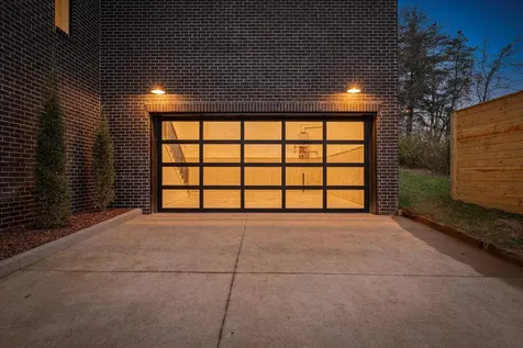 822 Sutton Hill Road Nashville TN 37204