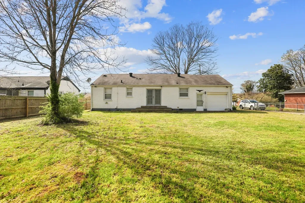 3712 Yelton Drive Nashville TN 37211