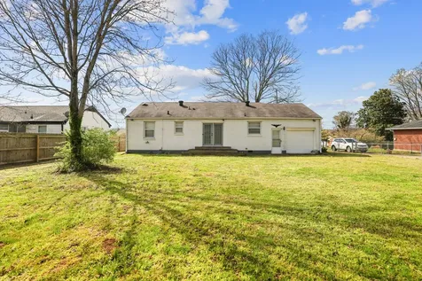 3712 Yelton Drive Nashville TN 37211