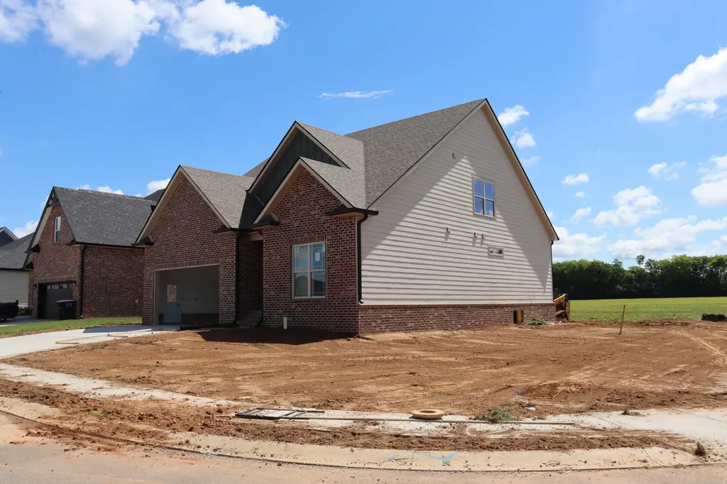 201 Harvest Moon Drive Clarksville TN 37043