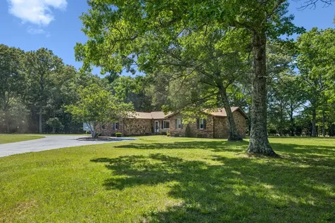 755 Utsi Road Estill Springs TN 37330