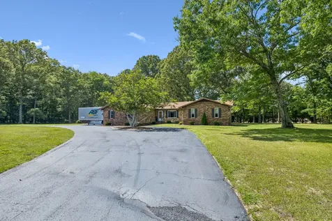 755 Utsi Road Estill Springs TN 37330