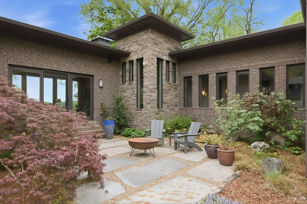 1249 Saddle Springs Drive Thompsons Station TN 37179