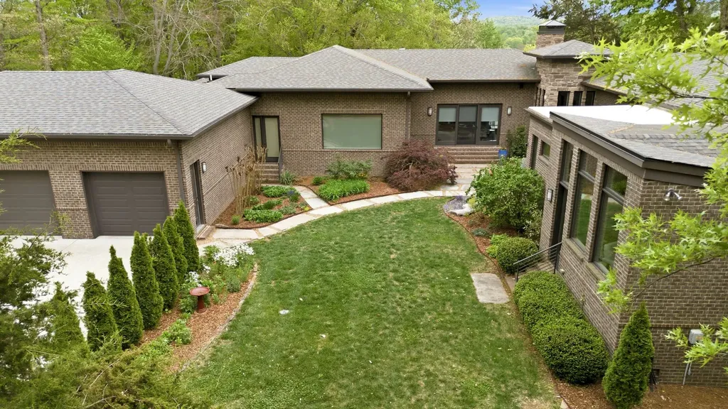 1249 Saddle Springs Drive Thompsons Station TN 37179