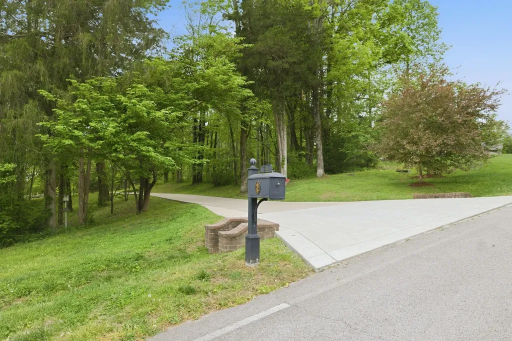 1249 Saddle Springs Drive Thompsons Station TN 37179