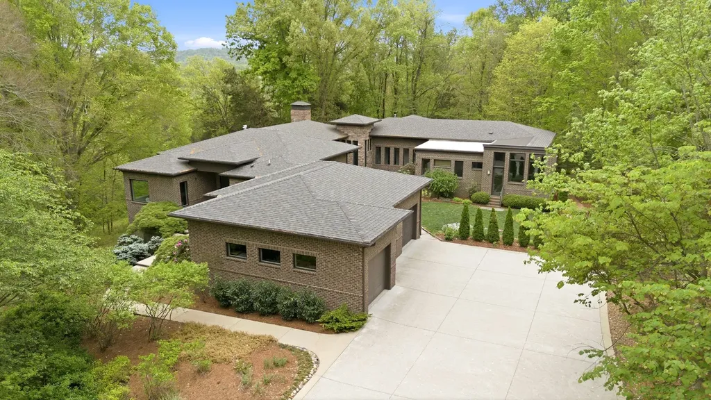 1249 Saddle Springs Drive Thompsons Station TN 37179