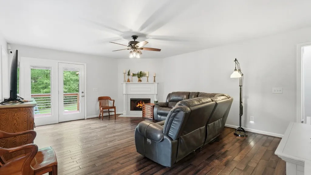 206 Eastwood Drive Dickson TN 37055