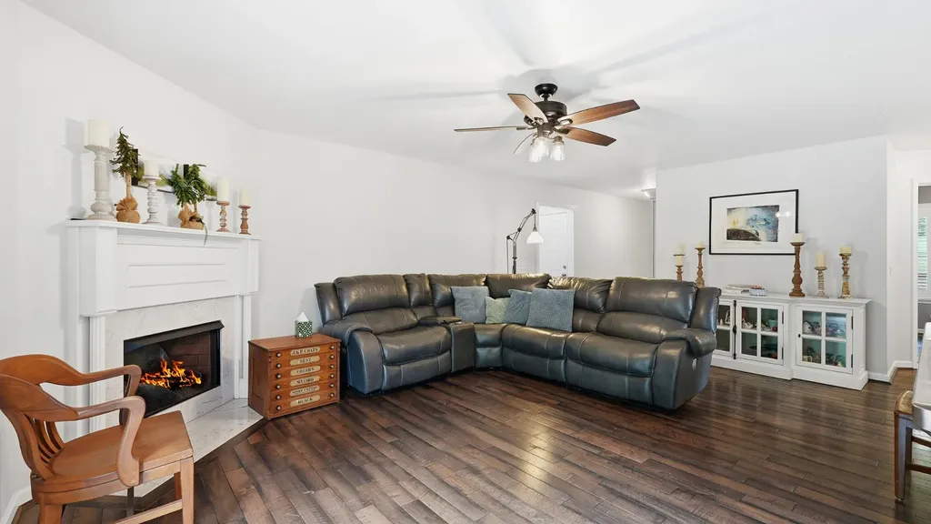 206 Eastwood Drive Dickson TN 37055