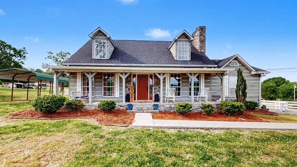 886 Chicken Road Lebanon TN 37090