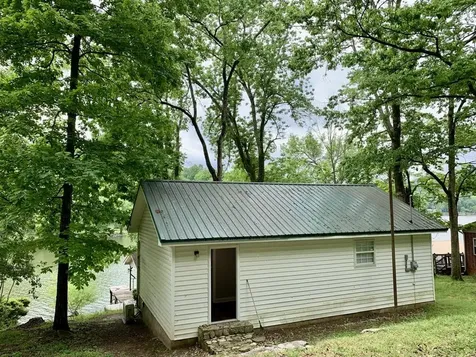 1799 Lake Logan Road Ardmore TN 38449