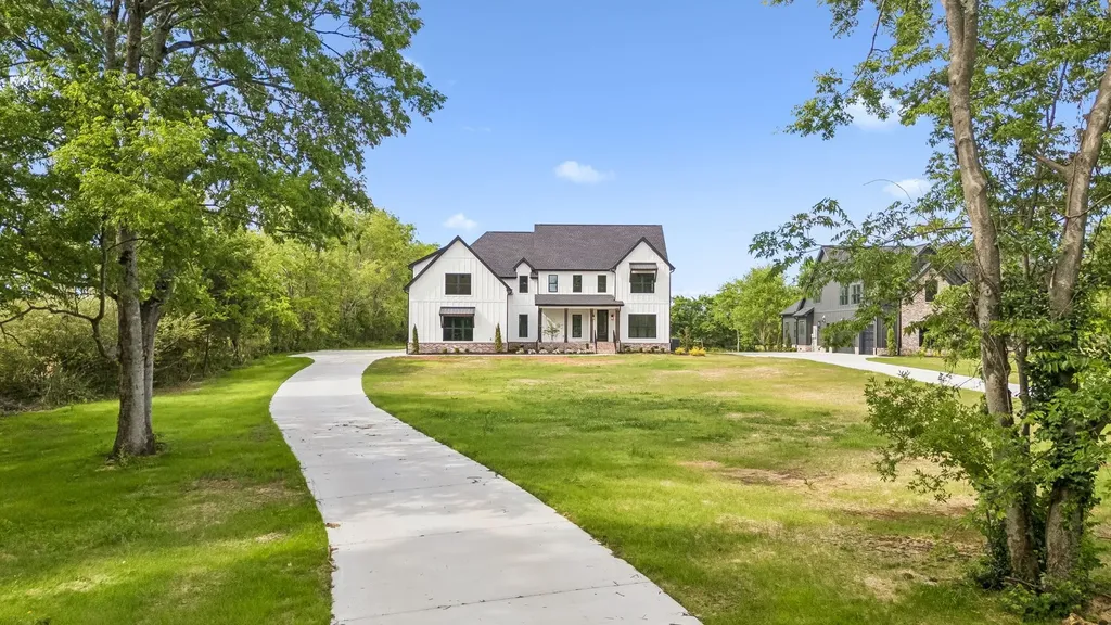 2428 River Road Murfreesboro TN 37129