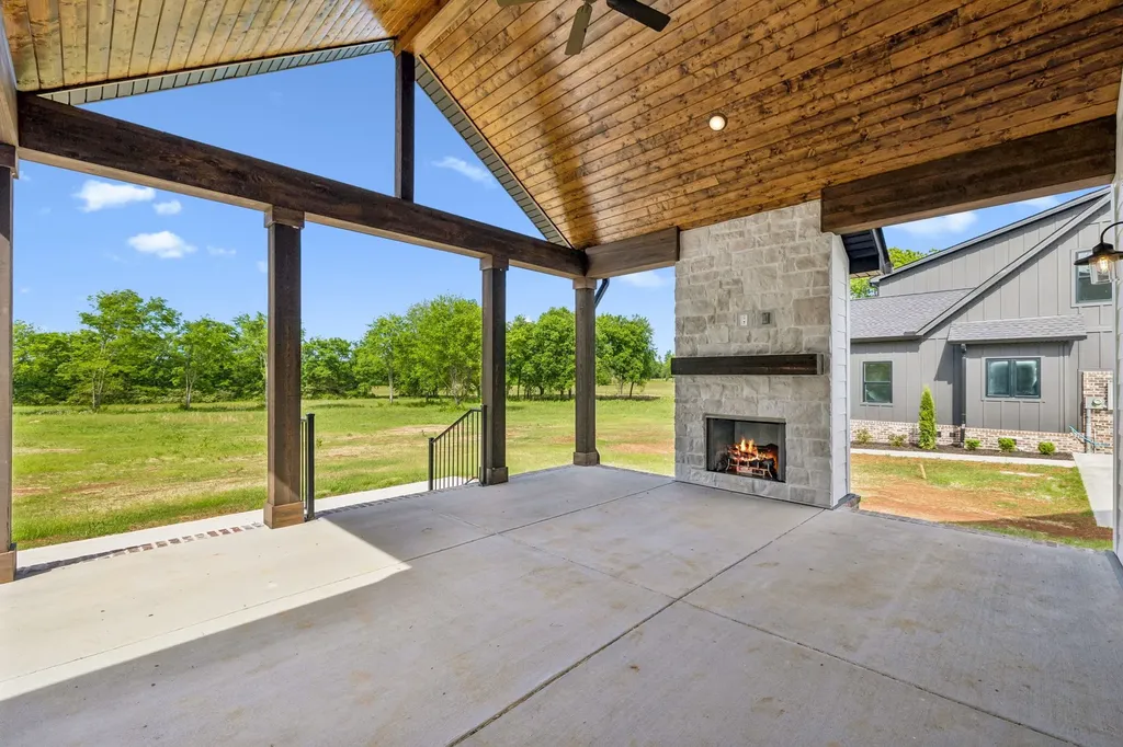 2428 River Road Murfreesboro TN 37129