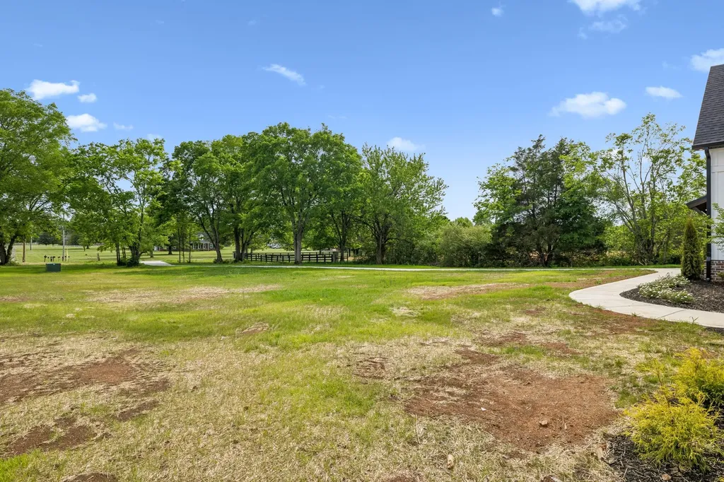 2428 River Road Murfreesboro TN 37129