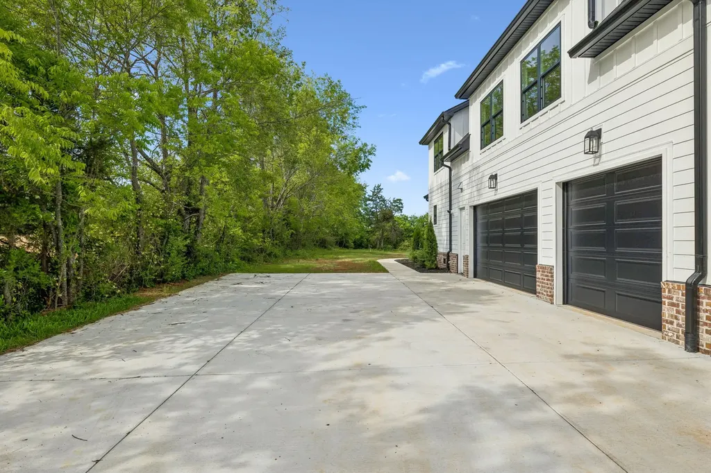 2428 River Road Murfreesboro TN 37129