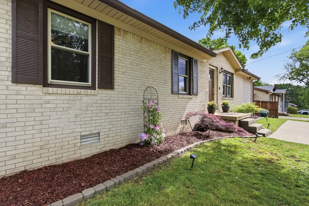 617 Mclemore Avenue Spring Hill TN 37174