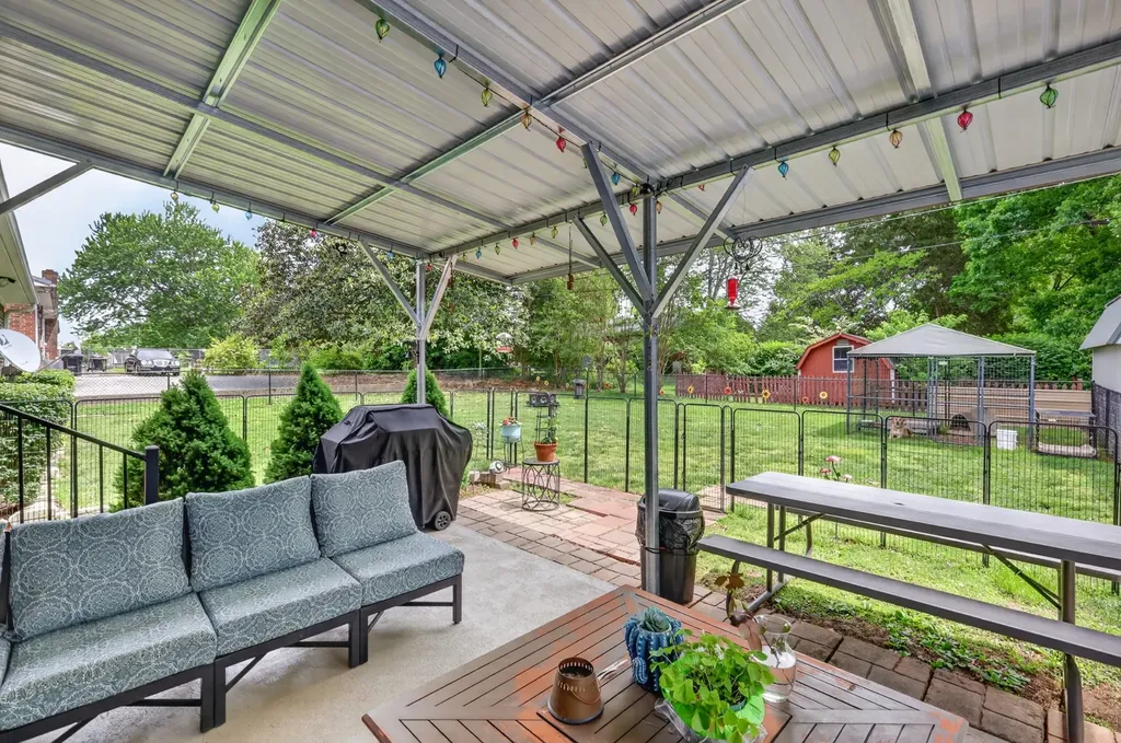 1107 Wilson Avenue Tullahoma TN 37388