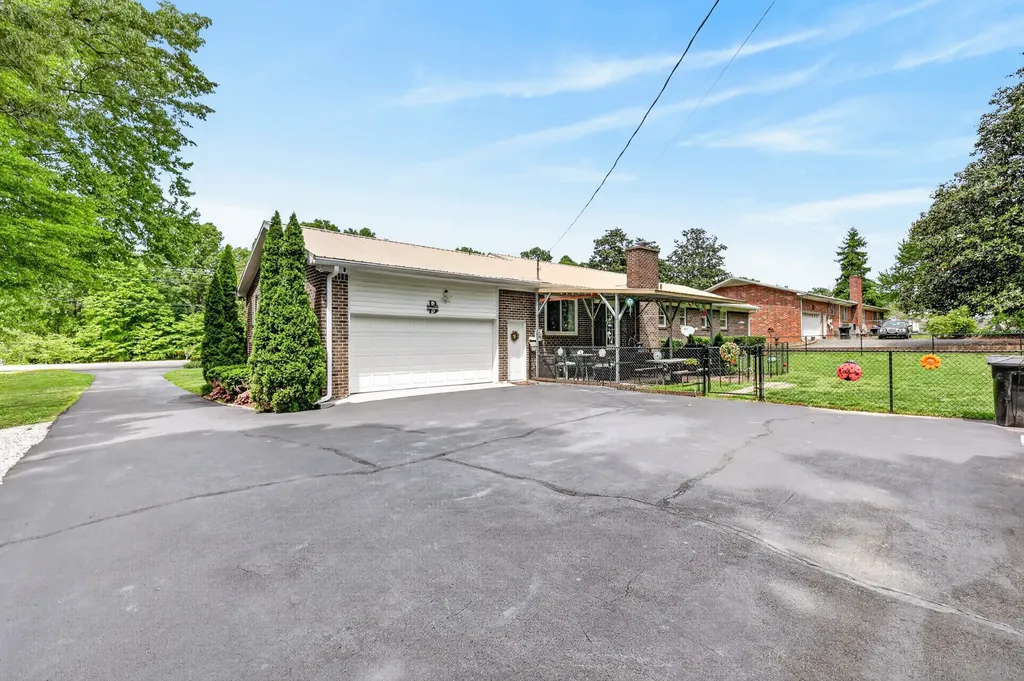 1107 Wilson Avenue Tullahoma TN 37388