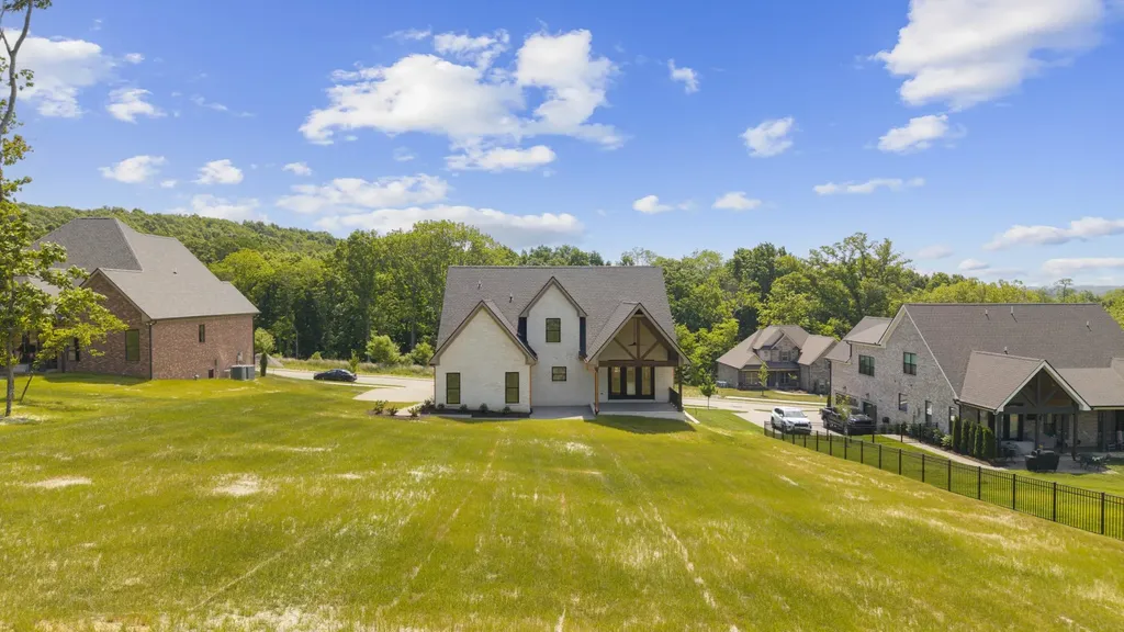 4016 Mandrake Place #170 Lebanon TN 37087