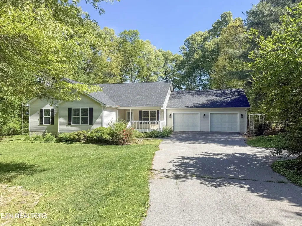 329 Hilltop Drive Crossville TN 38555
