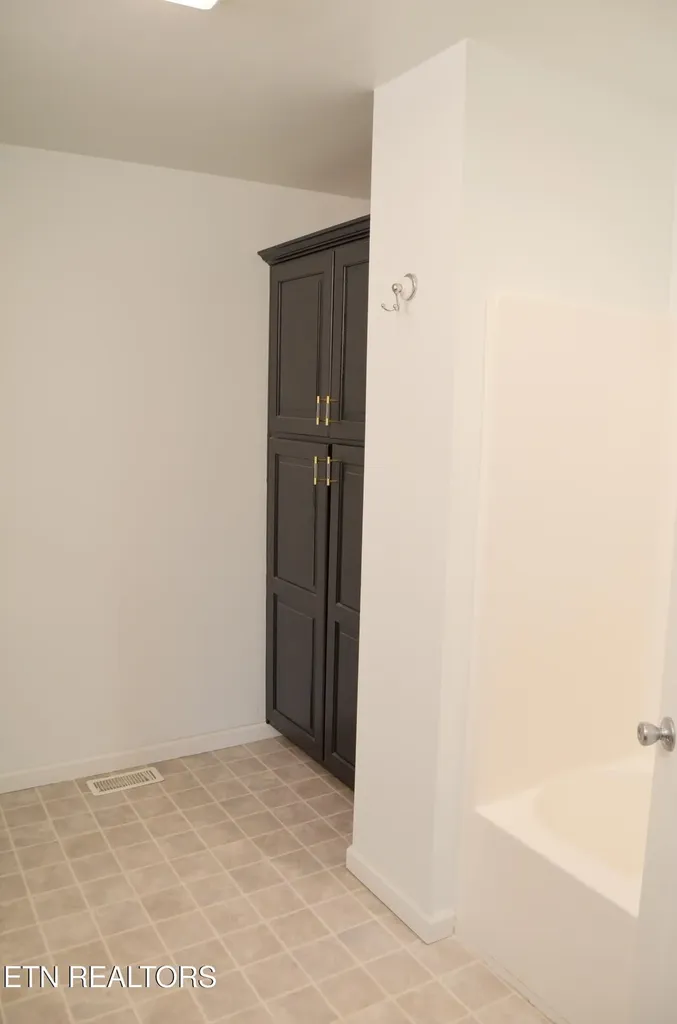 329 Hilltop Drive Crossville TN 38555