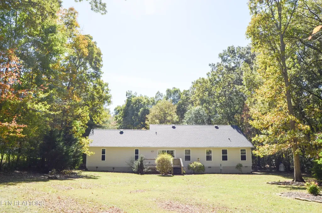 329 Hilltop Drive Crossville TN 38555