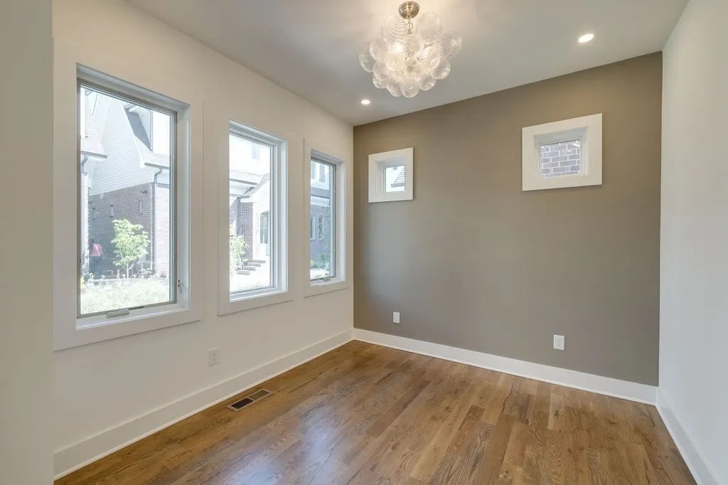 1711 5th Ave, N Nashville TN 37208