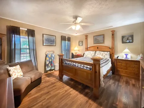 1260 Toy Denny Road Bradyville TN 37026