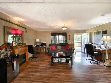 1260 Toy Denny Road Bradyville TN 37026