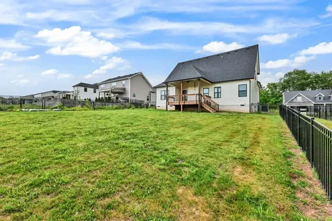 1298 Highgrove Lane Clarksville TN 37043
