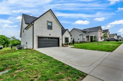 1298 Highgrove Lane Clarksville TN 37043