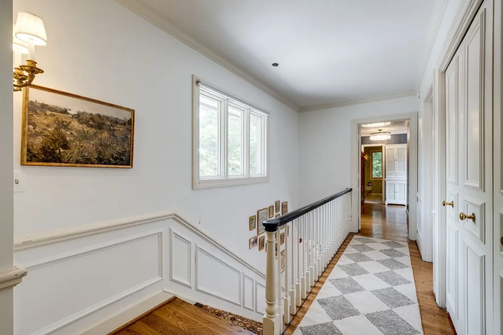 690 Timber Lane Nashville TN 37215