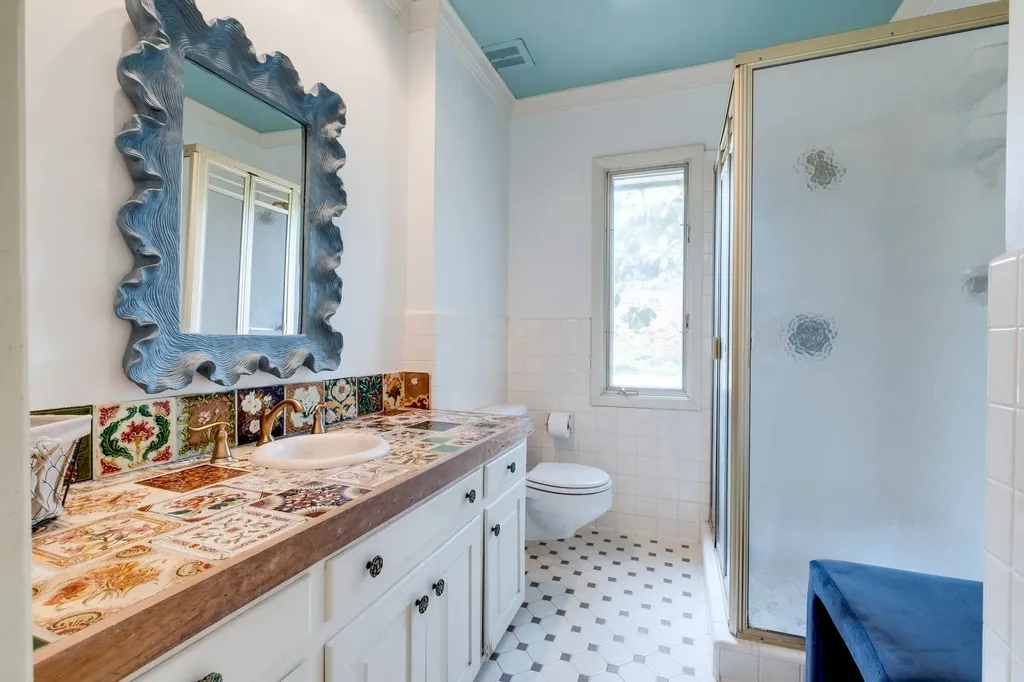 690 Timber Lane Nashville TN 37215