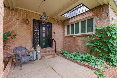 690 Timber Lane Nashville TN 37215