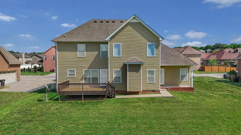 995 Terraceside Circle Clarksville TN 37040