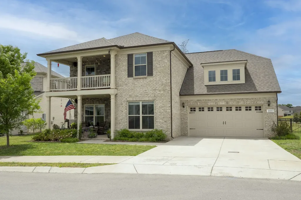 806 Chalkstone Lane Mount Juliet TN 37122