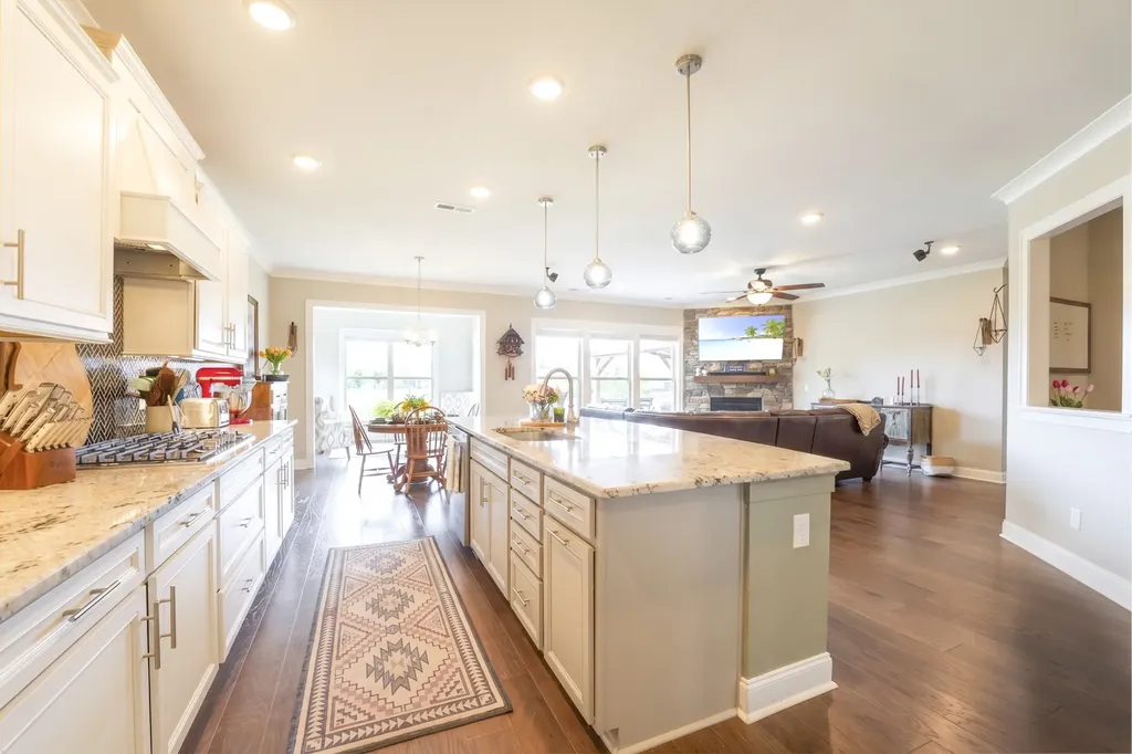 806 Chalkstone Lane Mount Juliet TN 37122