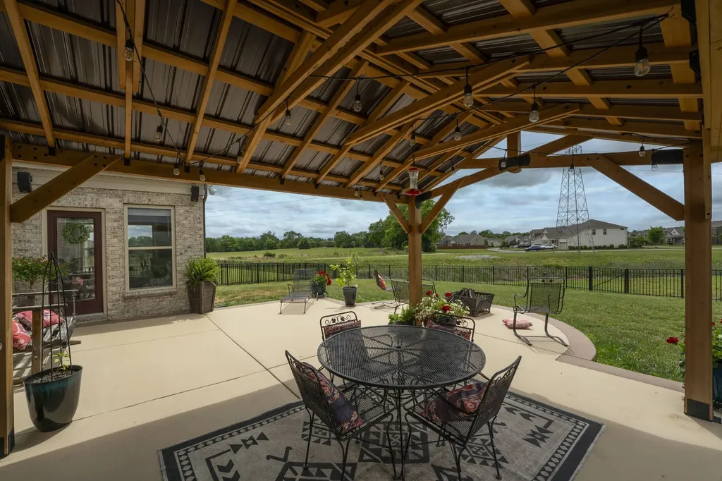 806 Chalkstone Lane Mount Juliet TN 37122