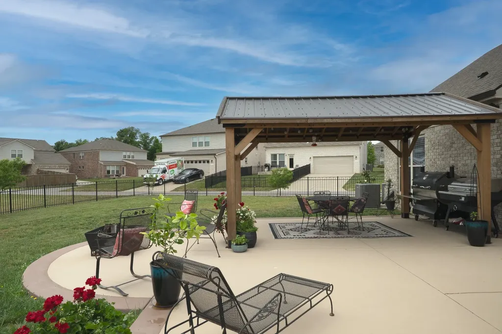 806 Chalkstone Lane Mount Juliet TN 37122
