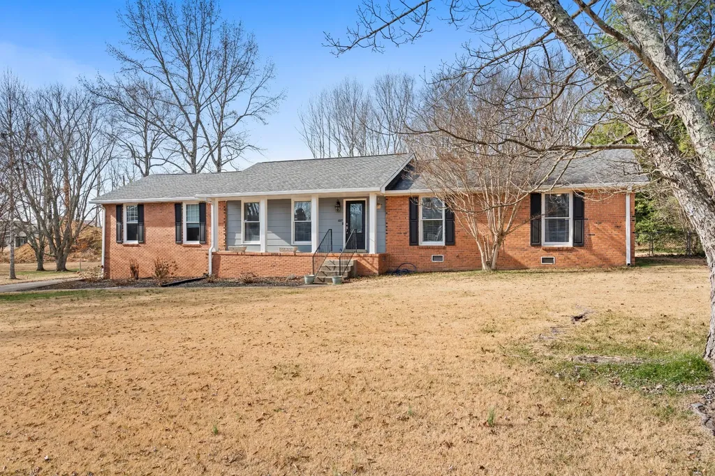 127 Sam Davis Drive Springfield TN 37172