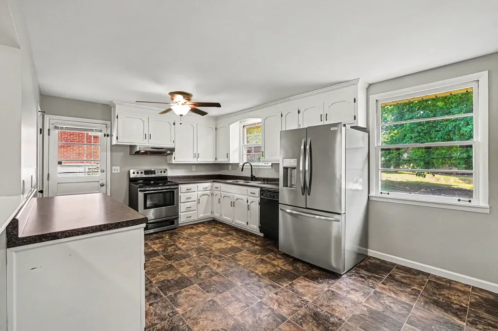246 Sterling Road Hendersonville TN 37075