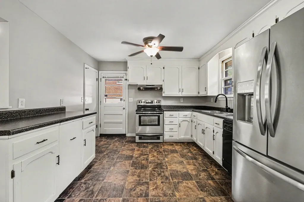 246 Sterling Road Hendersonville TN 37075