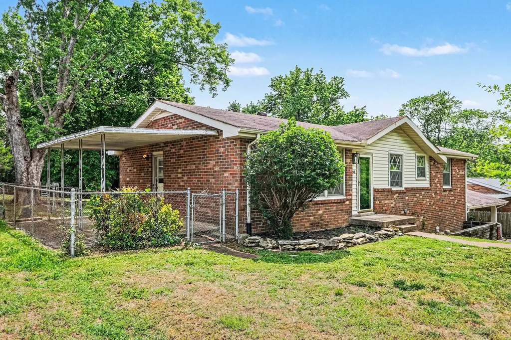 246 Sterling Road Hendersonville TN 37075