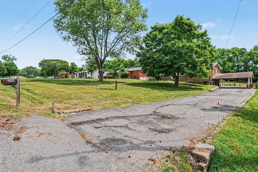 246 Sterling Road Hendersonville TN 37075