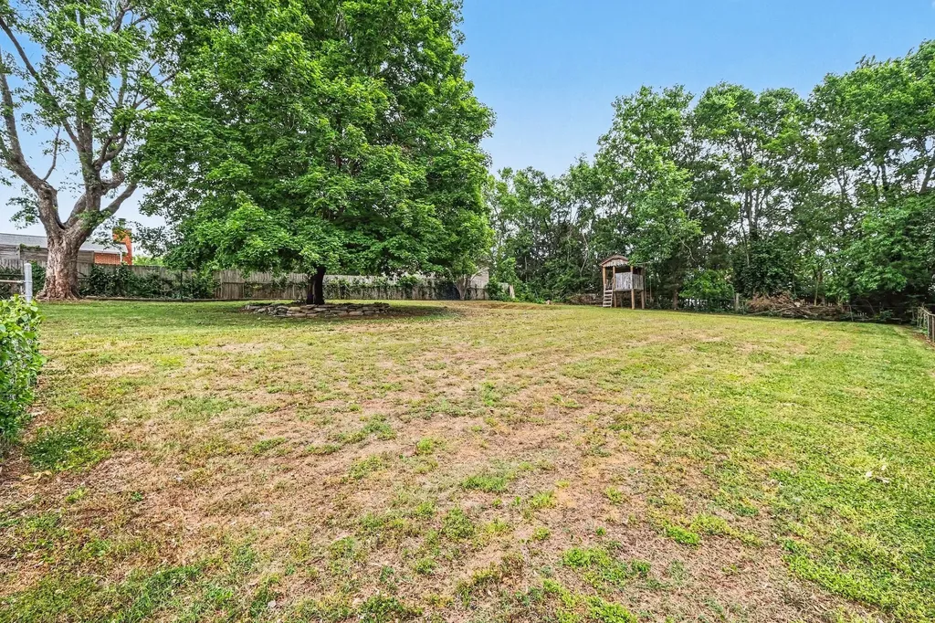 246 Sterling Road Hendersonville TN 37075