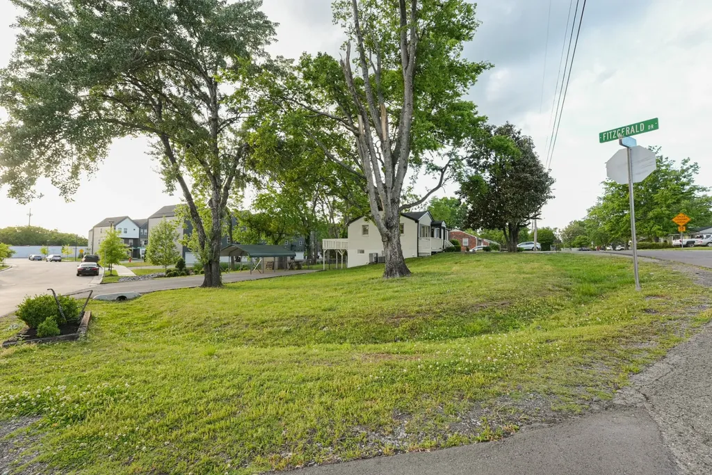 126 Donelsonwood Drive Nashville TN 37214