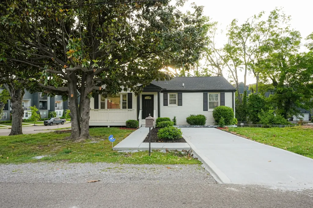 126 Donelsonwood Drive Nashville TN 37214